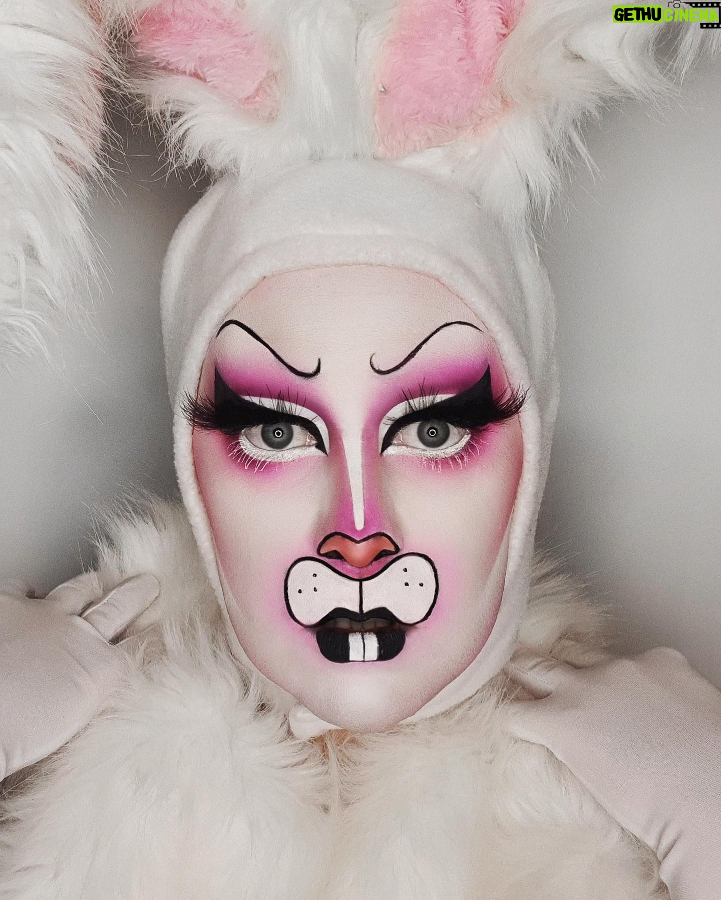 Kita Mean - 1.4K Likes - Hoppy Easter, I hope it’s egg-cellent! These hot cross puns are NOT BUNNY!
#easter