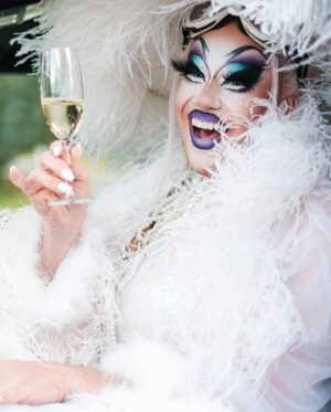 Kita Mean Instagram - New research shows that 85% of LGBTQIA  Kiwi travellers feel they need to consider their personal safety when picking their travel destination. Thankfully @bookingcom has teamed up with @winterpridenz to offer a place everyone can truly be #travelproud

This year Booking.com is introducing ‘Ride with Pride’, an exclusive SUV transfer service to get you to some of the most fabulous on-mountain events in safety, comfort and style including delicious apres-ski refreshments on your way home with all proceeds being donated to @outlineaotearoa  You can also find the ‘Ride with Pride’ SUV on the slopes during Pride for more opportunities to donate to this incredible organisation!

This fabulous VIP bookable experience is first-come, first-served! So, come and take a ride! Head to Booking.com now to find out more. (link in bio)