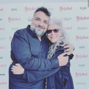 Kiti Mánver Instagram - Con mi querido Julio Awad, gracias maestro por esa estupenda inyección de alegría y felicidad que nos dais en Kinki Boots 👏🏻👏🏻🌻🌻😘😘