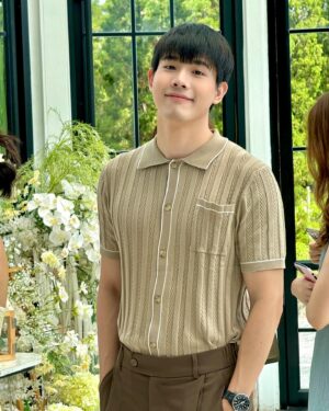 Kittikun Tansuhas Instagram - ยิ้มบ้างไม่ยิ้มบ้าง😉