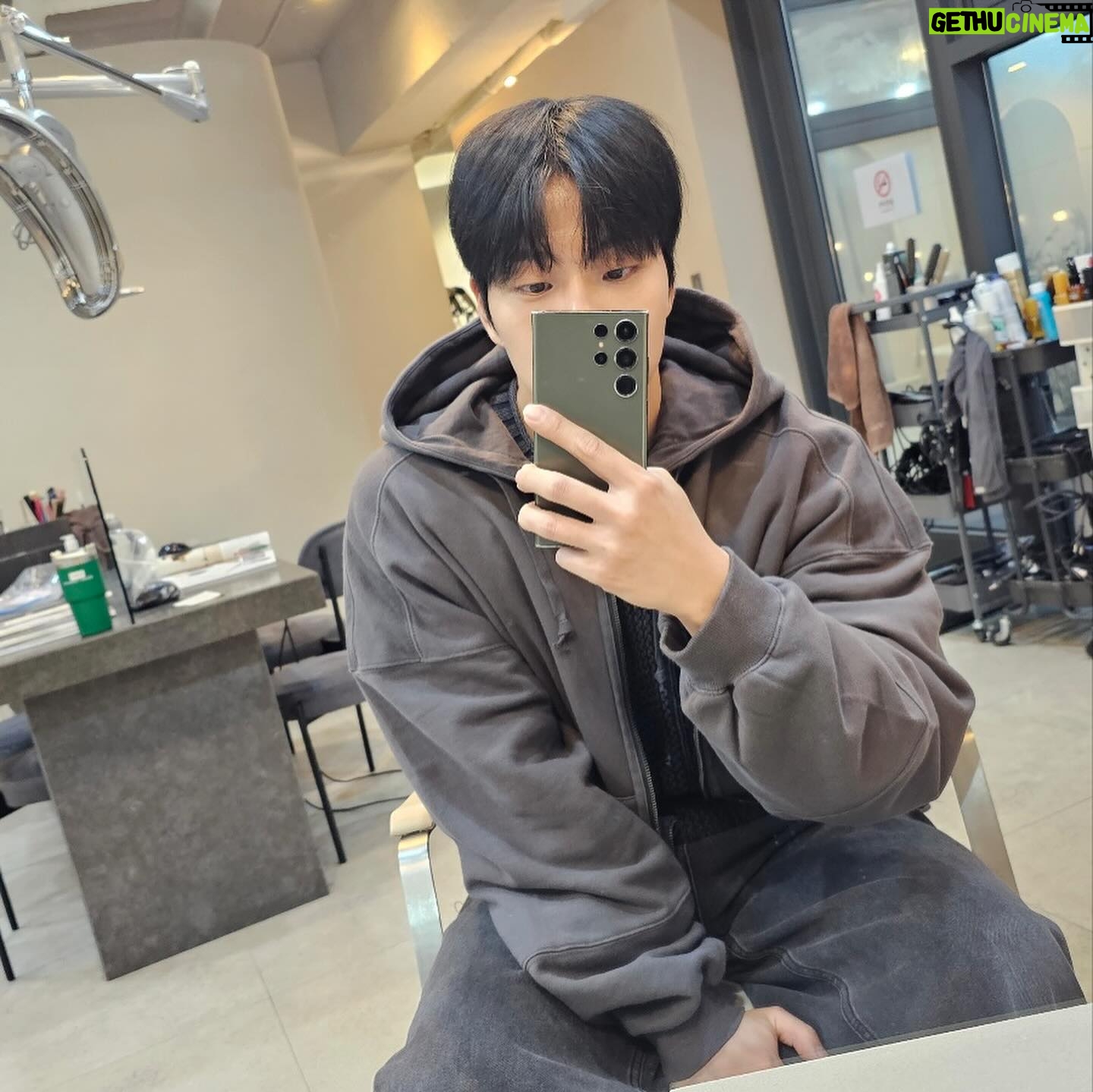 Kiu - 9.8K Likes - 오늘 자고 일어났더니 구독자가 150만명이 되었더라구요 :) 이래저래 행복한 요즘입니다. 과분한 사랑(?) 감사합니다. 다들 행복한 하루 되세요