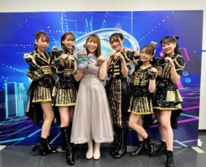 Kiyono Yasuno Instagram - 📸
コラボでは、
アイカツ！シリーズのみなさまと
「ダイヤモンドハッピー」💎

南條愛乃さんと
「サクラサクミライコイユメ」を歌わせて頂きました🌸

どちらも心に残る素敵なステージになりました☺️

サプライズ出演されたi☆Risさんとニャンポーズ🐈‍⬛

愛野えりさんと、念願のWさくらちゃん…🌸
感無量でした🥹✨

 
みなさまにとっても、今日が素敵な想い出になっていたらいいな🌟

ご一緒した出演者のみなさま
全てのスタッフの皆様

そしてライブを一緒に楽しんでくれたみなさま❗️✨
心からありがとうございました❣️😊