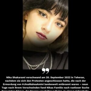 Klaas Heufer-Umlauf Instagram - Erst Nika, jetzt ihre Schwester Aida. Die Mullahs in Iran führen ihren Krieg gegen die Frauen fort. Wann endlich stehen wir ihnen bedingungslos zur Seite gegen das brutale Gender-Apartheid-Regime?

Die Mutter der vom Repressionsapparat der Islamischen Republik getöteten Nika Shakarami gab bekannt, dass ihre andere Tochter, Aida, gestern in Teheran von der so genannten „Sittenpolizei“ verhaftet wurde. Der Aufenthaltsort der 22-jährigen ist derzeit ebenso unbekannt wie die genauen Gründe für ihre Verhaftung. Aida ist damit denselben Tätern in die Hände gefallen, die für den Tod ihrer Schwester verantwortlich sind. 

Nika Shakarami verschwand am 20. September 2022 in Teheran, nachdem sie sich den Protesten angeschlossen hatte, die nach der Ermordung von #JinaMahsaAmini landesweit entbrannt waren – neun Tage nach ihrem Verschwinden fand Nikas Familie nach rastloser Suche ihren toten Körper, der Spuren von Folter aufwies, in einer Leichenhalle. Kurz vor ihrem Tod soll Nika noch mit einem Freund telefoniert haben: Sie sagte, sie sei „auf der Flucht vor den Sicherheitsbeamten“. Man geht davon aus, dass Nika in Gewahrsam ermordet wurde. 

Seid die Stimme für Aida Shakarami! #AidaShakarami #JinaMahsaAmini #EndGenderApartheid