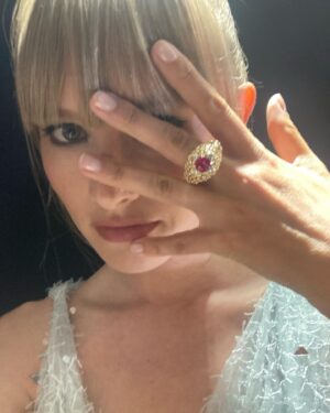 Klara Kristin Instagram - Congratulations @francescaamfitheatrof @louisvuitton for another magic high jewerly collection. Thank you @ashleybrokaw for having me on this beautiful show. Thank you @marieameliesauve for putting me in baby blue dress and letting my fringe live. You’re the best. Loved to see @damienboissinothair @hiromi_ueda @patrizia_pilotti and the rest og the team. 

Not to forget to thank for the sparkling dresses and fab pants, that made us all feel so good by the one and only @nicolasghesquiere 

From the Fura mines in Mozambique these exclusive pink rubys are brought to us. Apparently this kind of ruby has never been found here and specialists say that they might have travelled through subterranean sea from another continent. 

Awakened hands awakened minds 
#lvhighjewelry #lvruby #lvsplendor