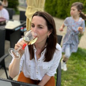 Klára Vytisková Instagram - Chin chin🥂 37🎂