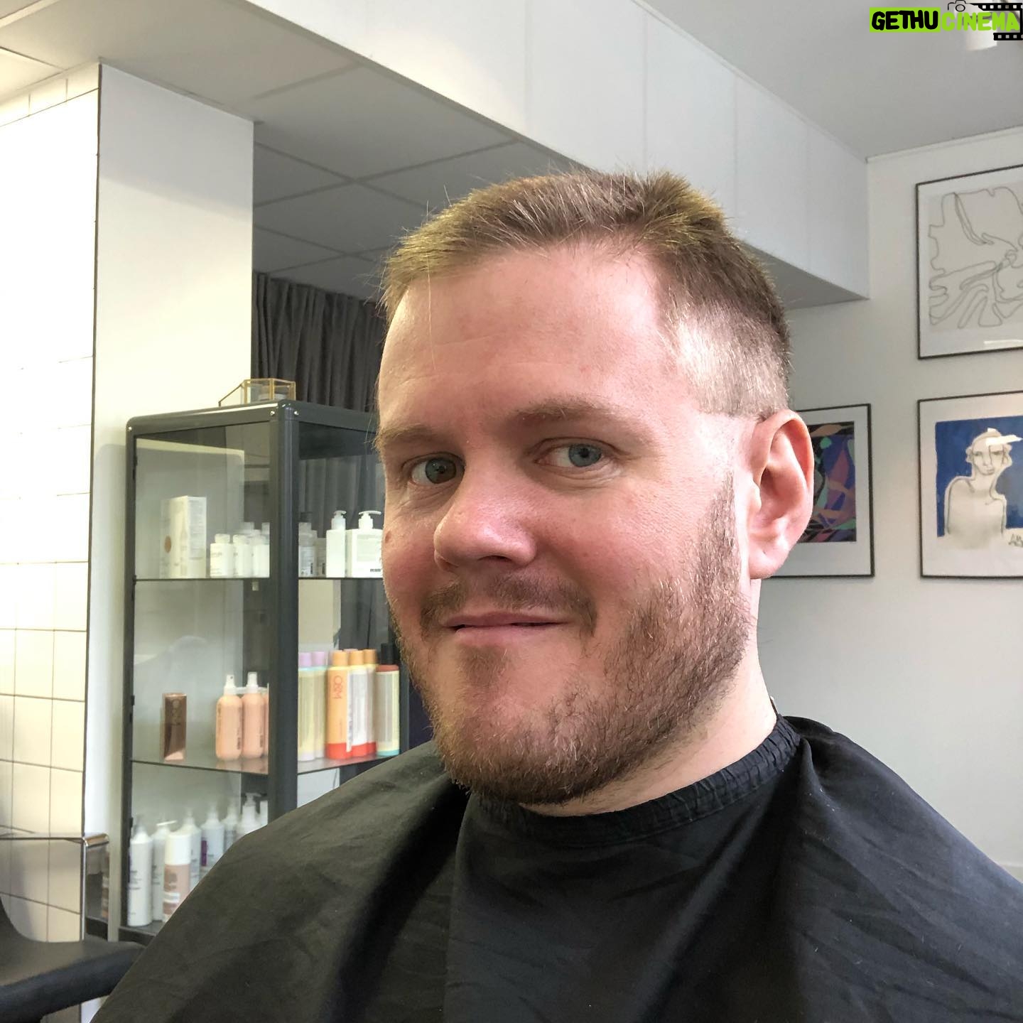 Klas Eriksson - 42.9K Likes - Så nöjd. Turken på hörnet för 129kr kan man alltid lita på. Tacksam.