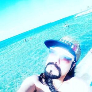 Kobra Murat Instagram - 4 gün tekirdağ şarköyde kopanzeee yıkılanzeee eğlenceee tavanzeeee kobra murat roman show heryerde hocaaamm