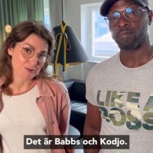 Kodjo Akolor Instagram - Jag och @babsdrougge håller er sällskap mellan 15:04-16:00 i P1 (vuxen kanalen). Fram till på torsdag så tune in och njut vi höres i eftermiddag! #talkshowip1