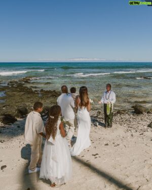 Kodjo Akolor Instagram - One of the most beautiful moments of our lives - thank you @couplecups for capturing it all 🤍 #vowrenewal #secondwedding #hawaii
