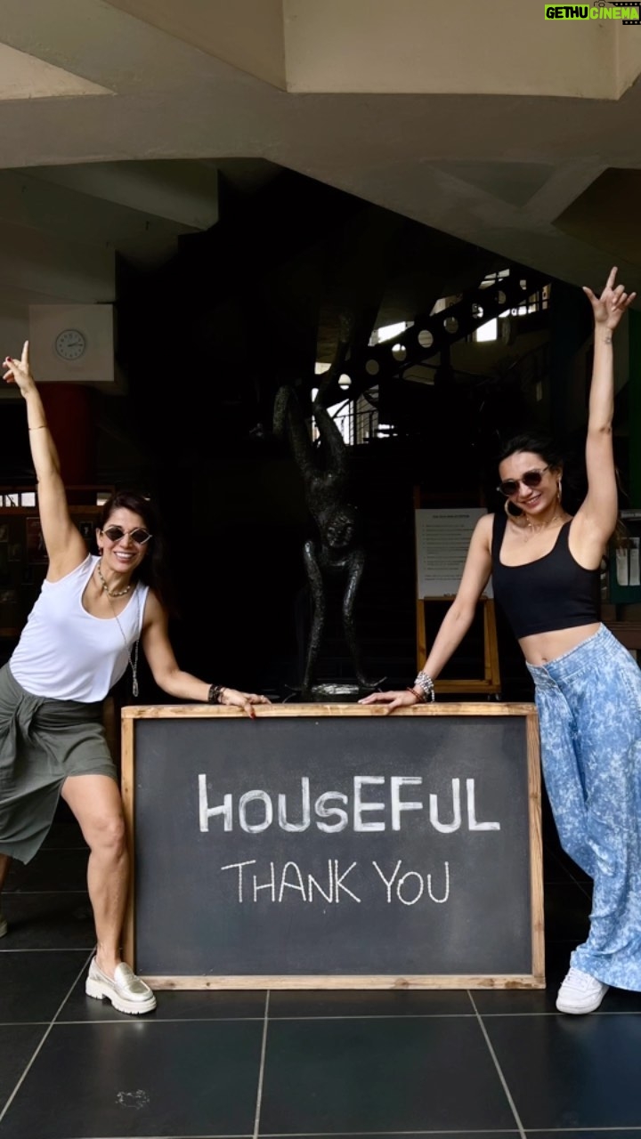 Koel Purie - 227 Likes - Sweet dreams are made of these….
#housefull Bengaluru
NEXT STOP PRITHVI, Mumbai
@iradubey
@laura.clare.woody @thelalitgroup @tiffanyhofstetterofficial @iambossina @melinda__mayor