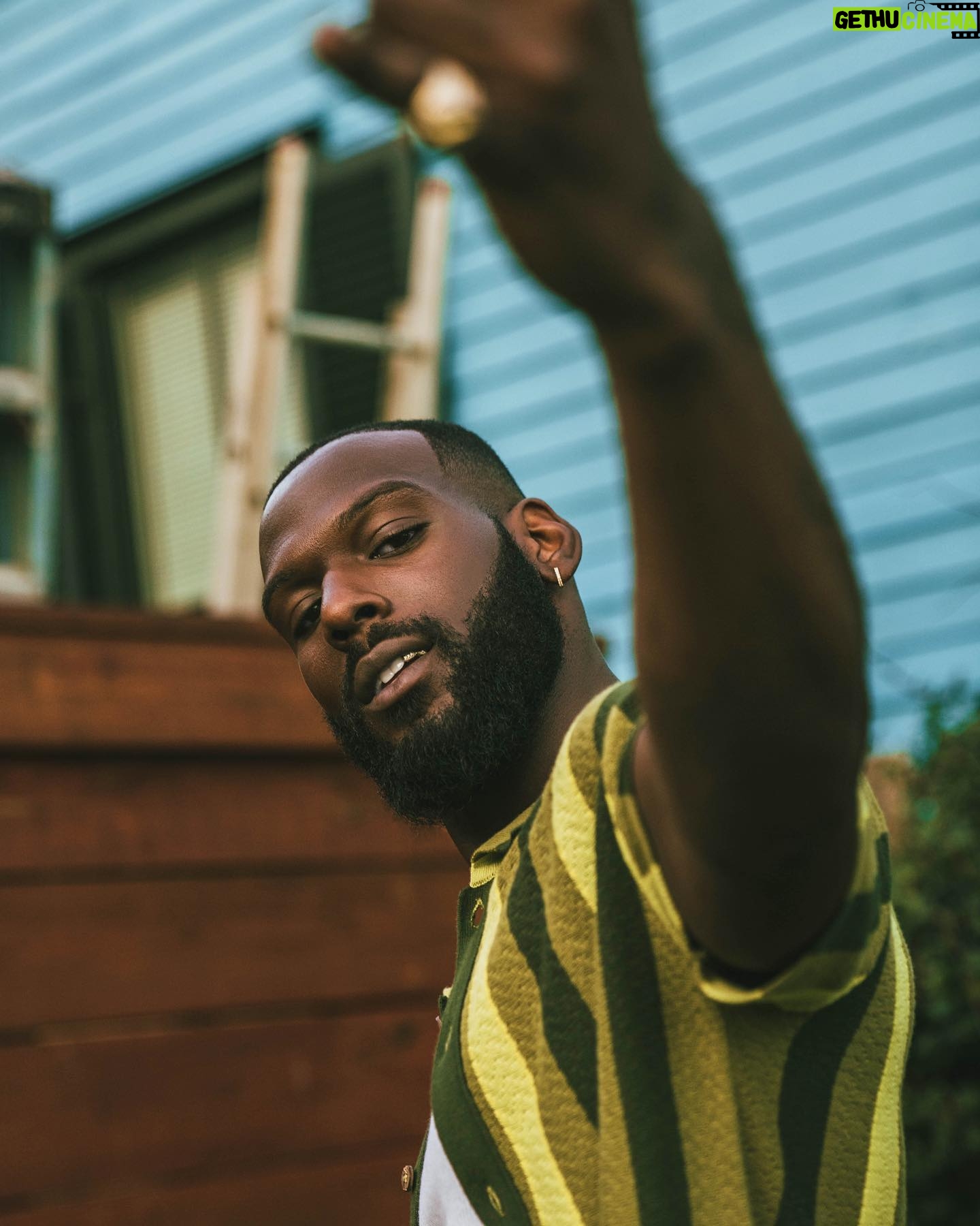Kofi Siriboe - 3 Likes - kiss the ring