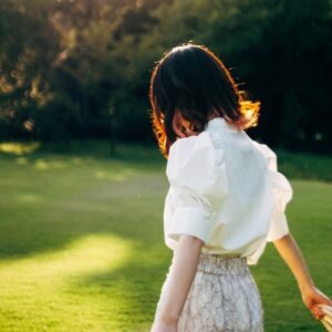 Kohana Lam Instagram - 今年度から新社会人の方、新しい学年になったりクラス替えがある方。

理想と違うことが多かったりと大変なことばかりだと思いますが、自分の身体を第1に考えて下さい！
自分を一番守れるのは自分だと思うので。
楽しいことを見つけられるようにと願っています🌷

一緒に頑張ろね❕