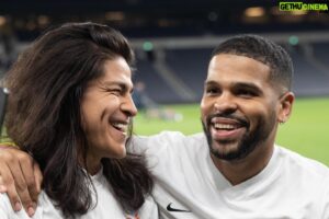 Kola Bokinni Instagram - Thanks @miamidolphins for letting us announce one of your draft picks @ejhiggz congratulations! 💫 

Me and @cristofernandez.mx are ready to play whenever you need us to! 🐬 #finsup