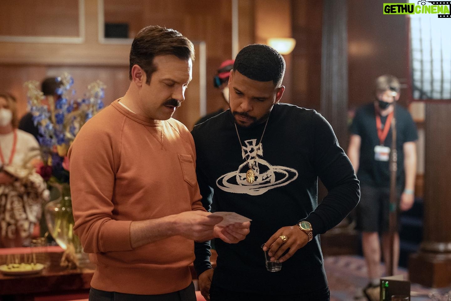 Kola Bokinni - 4K Likes - Ted lasso season 3 episode 6 is out!...Now there will be spoilers I'm sorry but.. don't worry about a thing coz every little thing gonna be alright 🎶 🇳🇱 #tedlasso @appletv