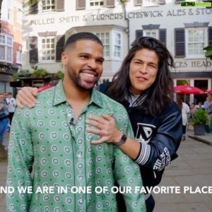 Kola Bokinni Instagram - Me and @cristofernandez.mx went to our favourite pub in Richmond to answer questions about a sport we have no idea about 🤷🏾‍♂️ with the @miamidolphins 🐬 also got the chance to reveal a draft pick for them which is amazing 🤩 🏈