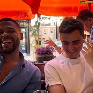 Kola Bokinni Instagram - Seems like Colin & Isaac have something to workout 😬 🌋 

I present to you 'La Locker Room Aux Folles' which loosely translates to ...

go watch episode 9 it's out now 

 ....don't quote me

Hope you enjoy #tedlasso @appletv