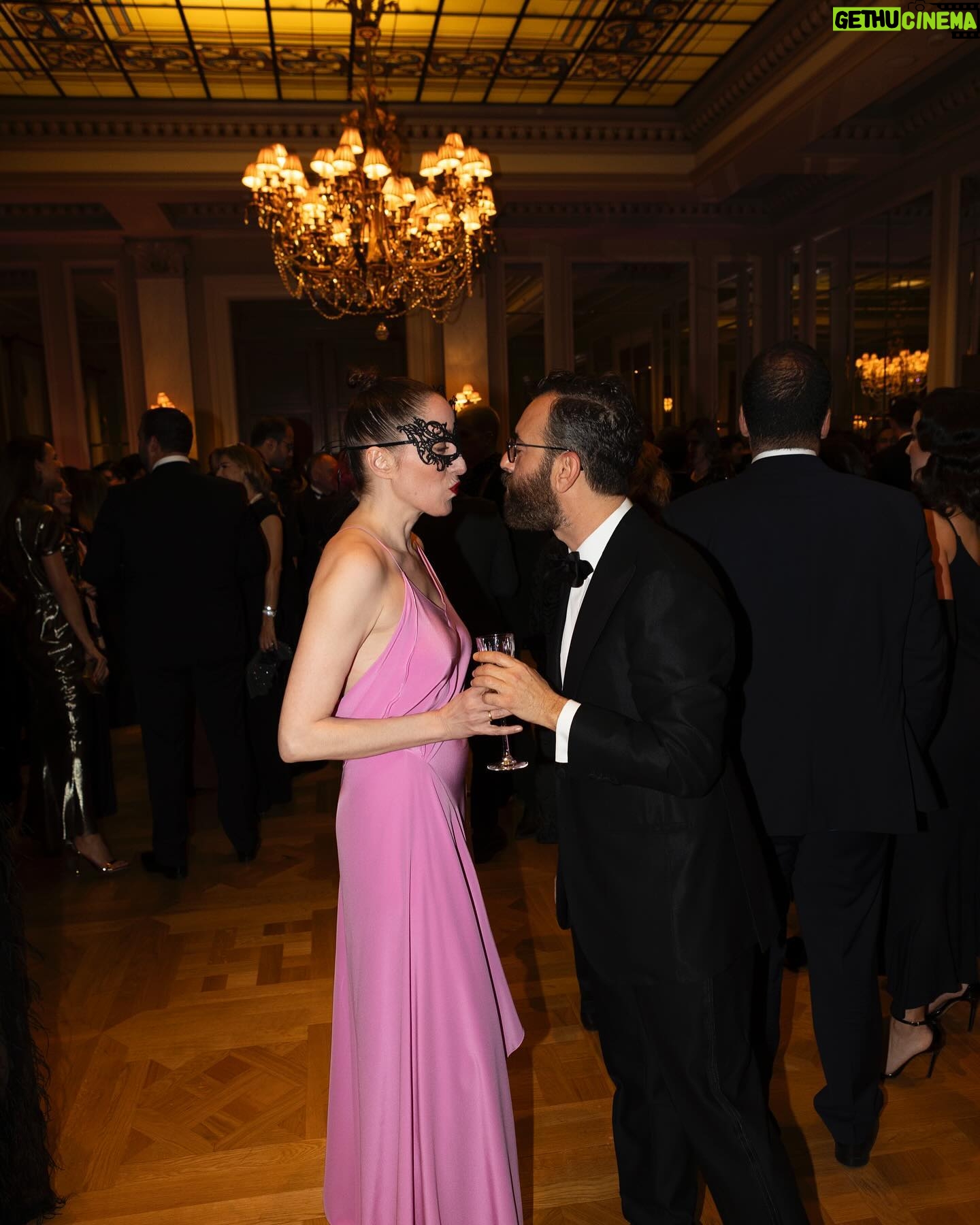 Kora Karvouni - 1.5K Likes - I love you @angelosbratis together as one at this beautiful event by @voguegreece.
Without you everything would be different #angelosbratis #angelosbratisatelier #hautecouture #korakarvouni