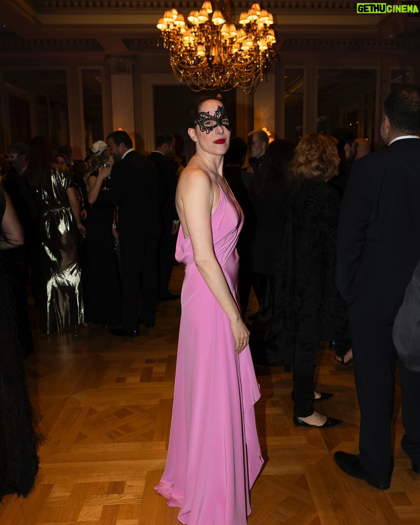 Kora Karvouni - 1.5K Likes - I love you @angelosbratis together as one at this beautiful event by @voguegreece.
Without you everything would be different #angelosbratis #angelosbratisatelier #hautecouture #korakarvouni