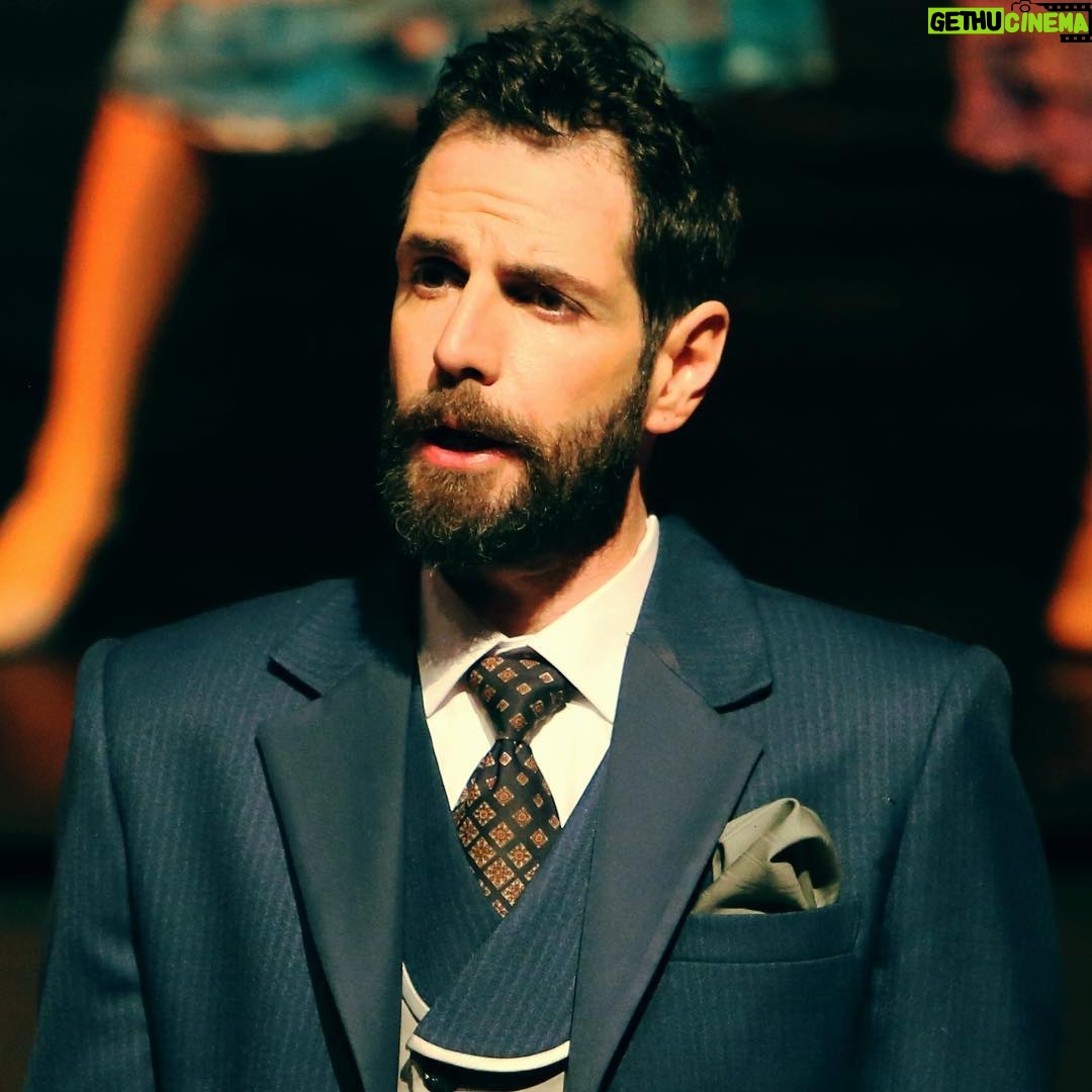 Korel Cezayirli - 1.6K Likes - #tiyatro #theatre #turgutözakman #birşehnazoyun #müştak