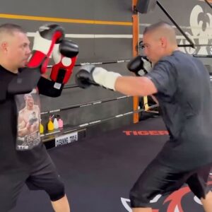 Kostya Tszyu Instagram - It runs in the DNA 🧬 @timtszyu @kostyatszyu 

Jumping straight back in the fire against KO machine Vergil Ortiz Jr as part of the monster Aug 3 card 👏 

#OrtizTszyu #RiyadhSeasonCard #CrawfordMadrimov