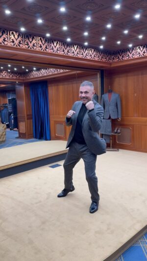 Kostya Tszyu Instagram - Обожаю профессионалов своего дела, каждый раз приезжаю в @_elitemen_  И всегда открываю для себя что-то новое. Проверено годами, всем рекомендую 👍!