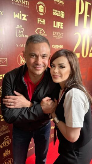 Kostya Tszyu Instagram - 🔥Знаменитый на весь мир боксёр Константин Цзю на премии журнала @persono_awards  2024 “Сделано в СССР» 

Константин, твои достижения в боксе и признание на мировой арене несомненно впечатляют. 💪

Доброжелательность и излучаемая тобой доброта – это нечто, что делает тебя еще более великим.