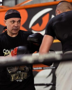 Kostya Tszyu Instagram - Everyday just 1% better with the old man. Wait till you see what we will have installed on August 3rd. 🦁🦁