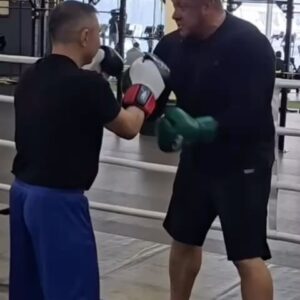 Kostya Tszyu Instagram - Тренировка с Михаилом Кокляевым @koklyaev_mikhail
