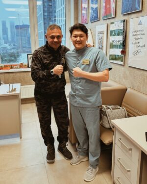 Kostya Tszyu Instagram - У нас в гостях Легенда бокса 🥊 Костя Цзю @kostyatszyu