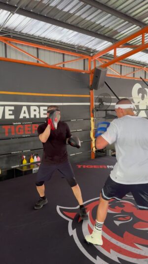 Kostya Tszyu Instagram - Working on a technique. Работаем на технику