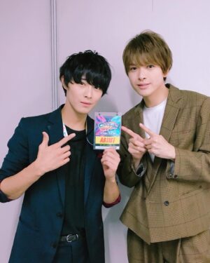 Kosuke Asuma Instagram - 昨日はずっと会いたかったフィリピンでYouTubeやいろんな活動で大活躍中のふみやさんに会うことができました。話をしていく中でやっぱり行動できる人はすごいと思った。ぼくもずっと夢を追い続ける人でいたいし、与え続けたい。自分は自分らしく自分のやってみたいことをこれからも挑戦し続けます。またファンクラブでブログ書こっと笑
・
Noon ko pa gusto makilala si Fumiya at nagkita kami kahapon! Napakabait nya at pareho kami ng edad, kaya marami kaming napagusapan.
Magsisikap ako dito sa Japan,  para sa susunod, makatrabaho rin ako sa Pilipinas. Para sa mga nasa Pilipinas, hintayin nyo po ako! 🇵🇭