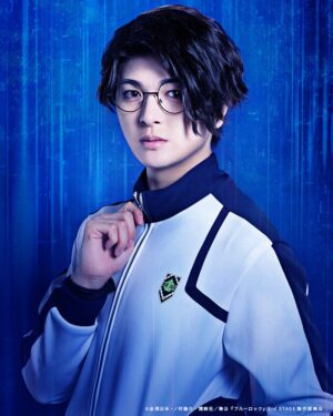 Kosuke Asuma Instagram - 舞台【ブルーロック】雪宮剣優役で出演します⚽️
ビジュアルどうかな？メガネキャラ久しぶりなんだよね！

漫画もアニメも映画も見て準備万全！
後はサッカー未経験なので、稽古中にサッカーも頑張らなきゃね！劇場でお会いしましょう(๑>◡<๑)

#ブルーロック #bluelock #雪宮剣優 #サッカー #ブルステ #舞台 #舞台俳優