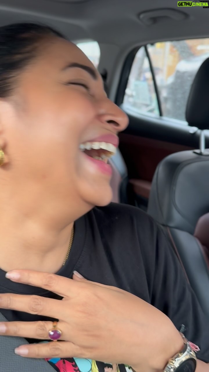 Kranti Redkar - 23.8K Likes - If you share this kind of humour with your family and friends pls write in comments. I want to know that I am not the only one .