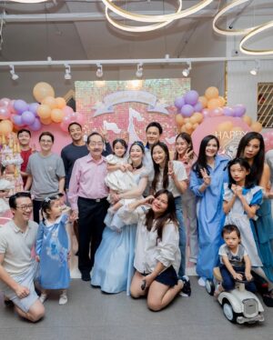 Krirkphol Masayavanich Instagram - 3.3 years old ka #PrincessNatashas3rdBirthday @babynatashacm