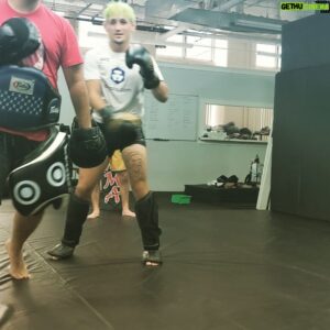 Kris Moutinho Instagram - Starting to grow 🪴
.
.
.
#soulless #silverbackvibes #streetstyle #strikking #regimenttrainingcenter #RAC #lauzonmma #topgamemanagement #godisgood #grateful #ufc #mma