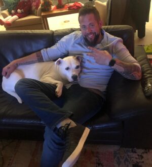 Kristen Renton Instagram - #HappyBirthday to this amazing man.  I am so proud of you and everything you are accomplishing. Things may not always be puppies and rainbows, but there is no one else I’d rather trudge through the shit with than you.  Happy Birthday baby! Here’s to another 44 more 🥳🍻🎂😘 #BdayBoy #LoveYou #FindYourHappy
