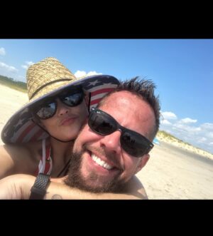 Kristen Renton Instagram - #HappyBirthday to this amazing man.  I am so proud of you and everything you are accomplishing. Things may not always be puppies and rainbows, but there is no one else I’d rather trudge through the shit with than you.  Happy Birthday baby! Here’s to another 44 more 🥳🍻🎂😘 #BdayBoy #LoveYou #FindYourHappy
