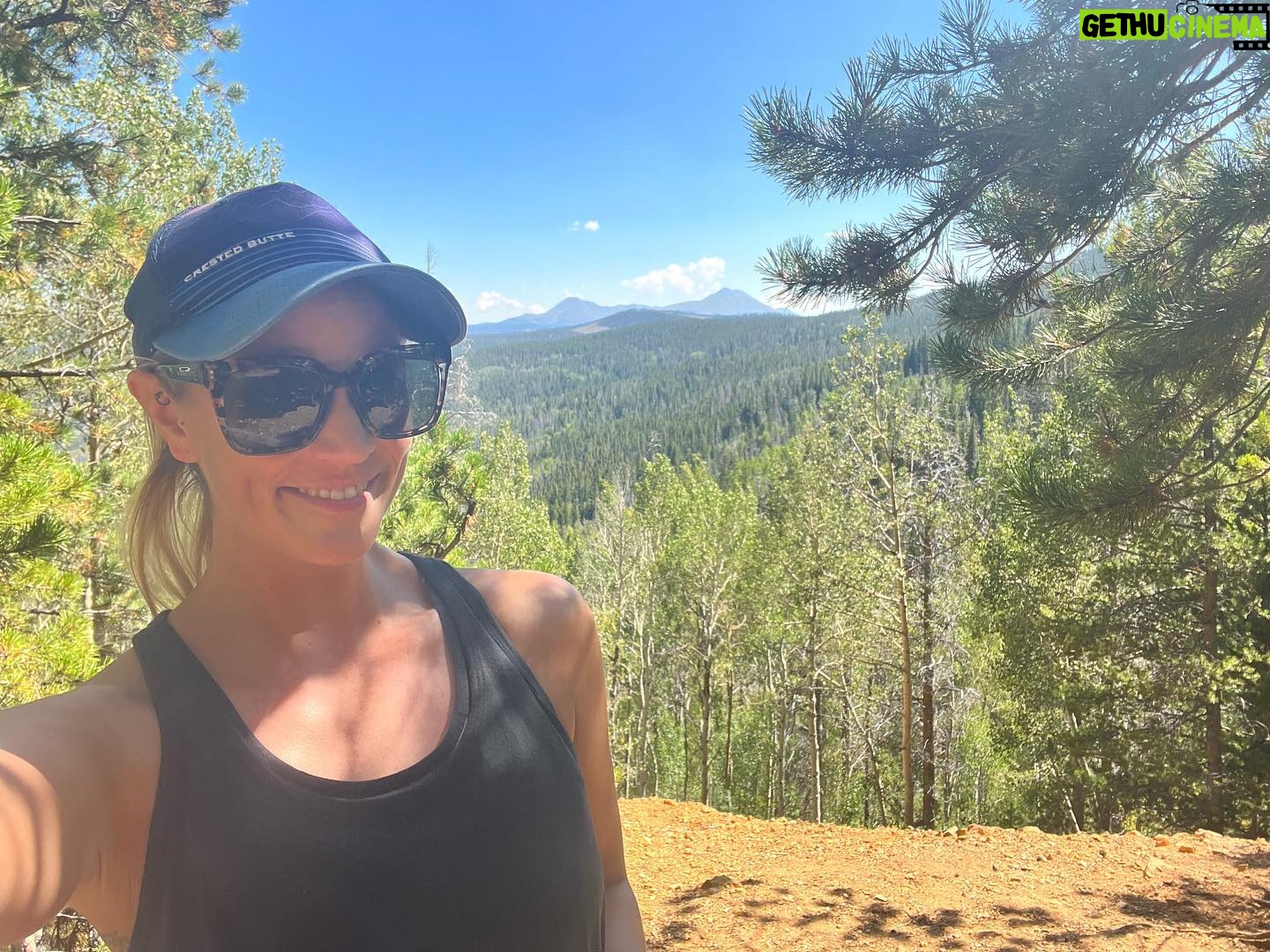 Kristen Renton - 391 Likes - Operation “countdown ‘till 40” was officially a success!! What an amazing way to spend the last bit of my 30’s… hiking in Colorado, coming face to face with a very, VERY large Moose (and not dying) and having dinner in the oldest building in Colorado. I am only lucky lady ☺️ #ColoradoHasMyHeart #HappyGirl #Birthday #Family #HappiestWhenImOutdoors #Dillion #Frisco #Breckenridge #10k #ThankGodTheMooseDidntKillMe