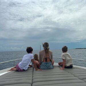 Kristin Cavallari Instagram - Bahamas with my favorite people 🇧🇸 ☀️