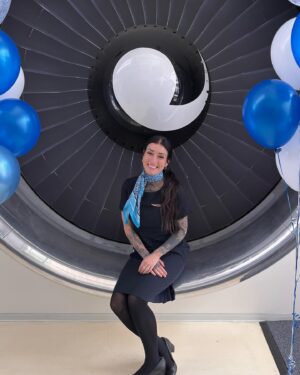 Kristina Bisson Instagram - Sooooooo proud of me and my crew ✈️💙 #airtransat #flightcrew