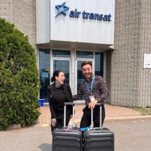 Kristina Bisson Instagram - I can’t believe it !!!!!! @sam.blais19 on a réussi!!!! Ensemble a l’entrevue et jusqu’au bout !!!! TELLLLLEMENT FIÈRE DE NOUS 🩵✈️