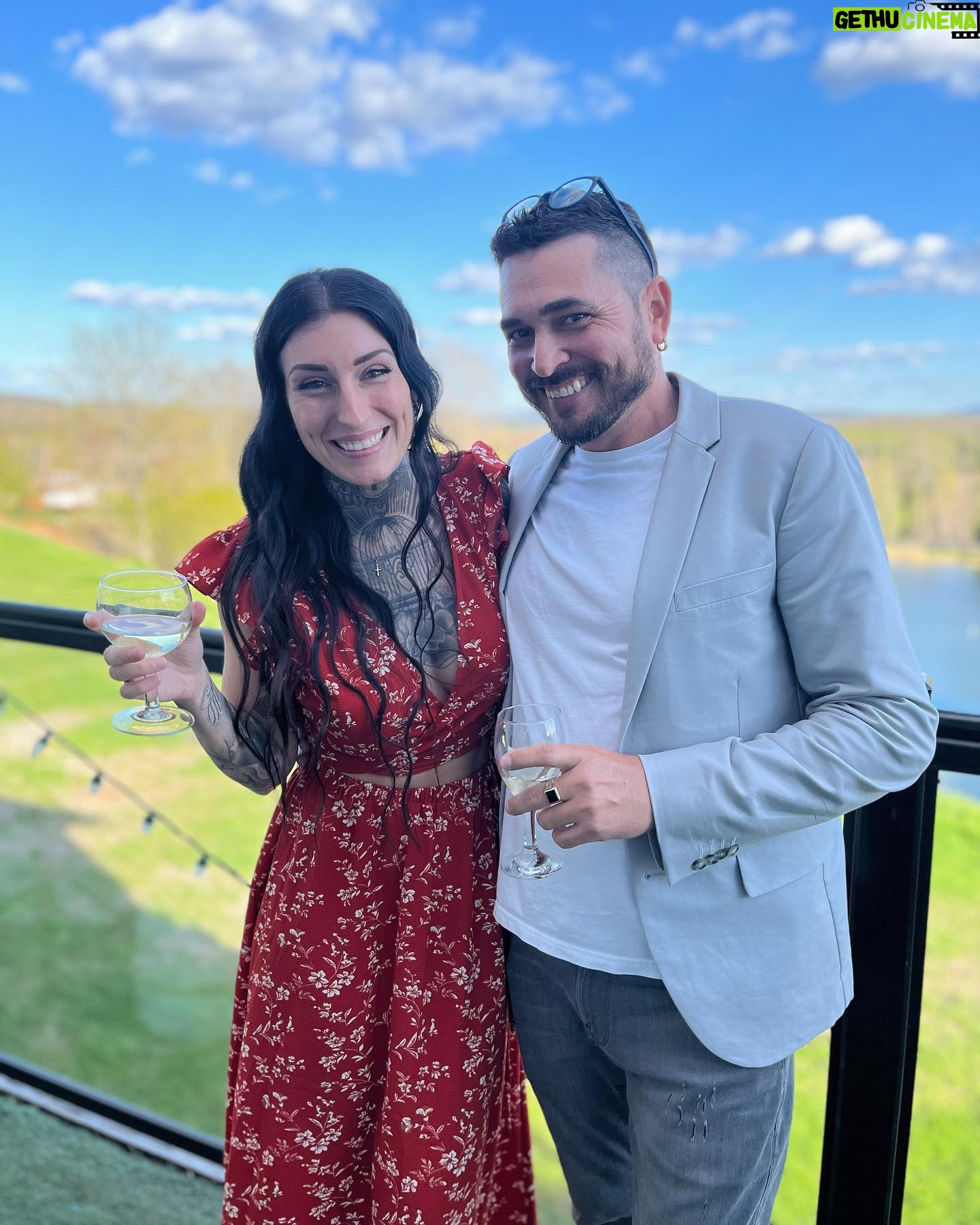 Kristina Bisson - 649 Likes - Dia de la boda 💒 amigaaaaas, quisiera verles mas a menudo 💖