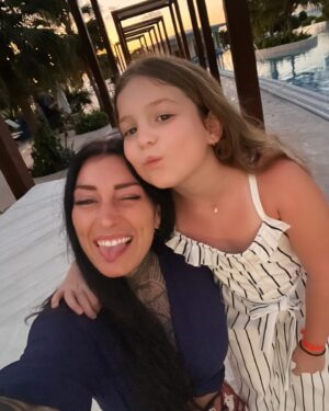 Kristina Bisson Instagram - 🌴