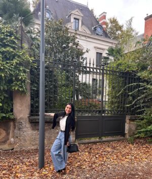 Kristina Bisson Instagram - Je suis rendu a ce point dans ma vie où je n’ai plus besoin de prouver ma valeur. Sois tu la connais. Sois tu decali** 🖤