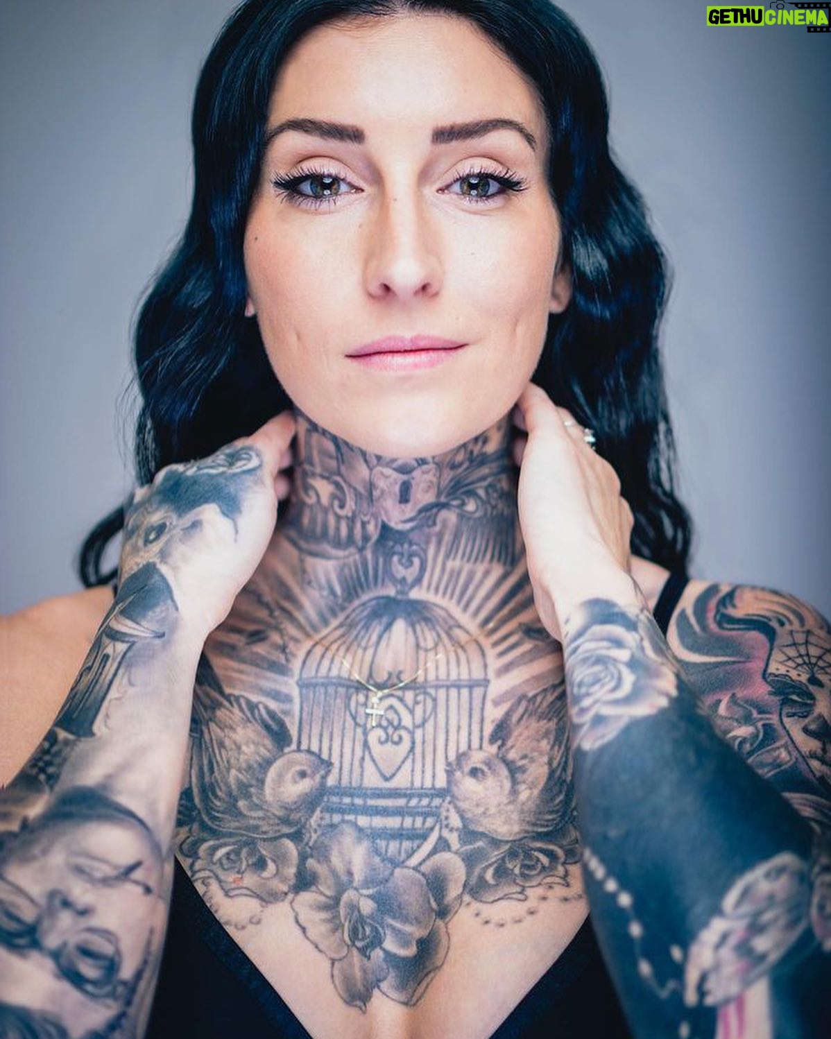 Kristina Bisson - 1K Likes -