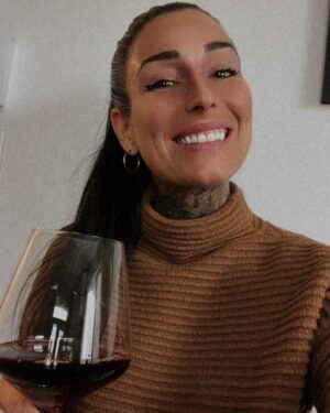 Kristina Bisson Instagram - 🧸