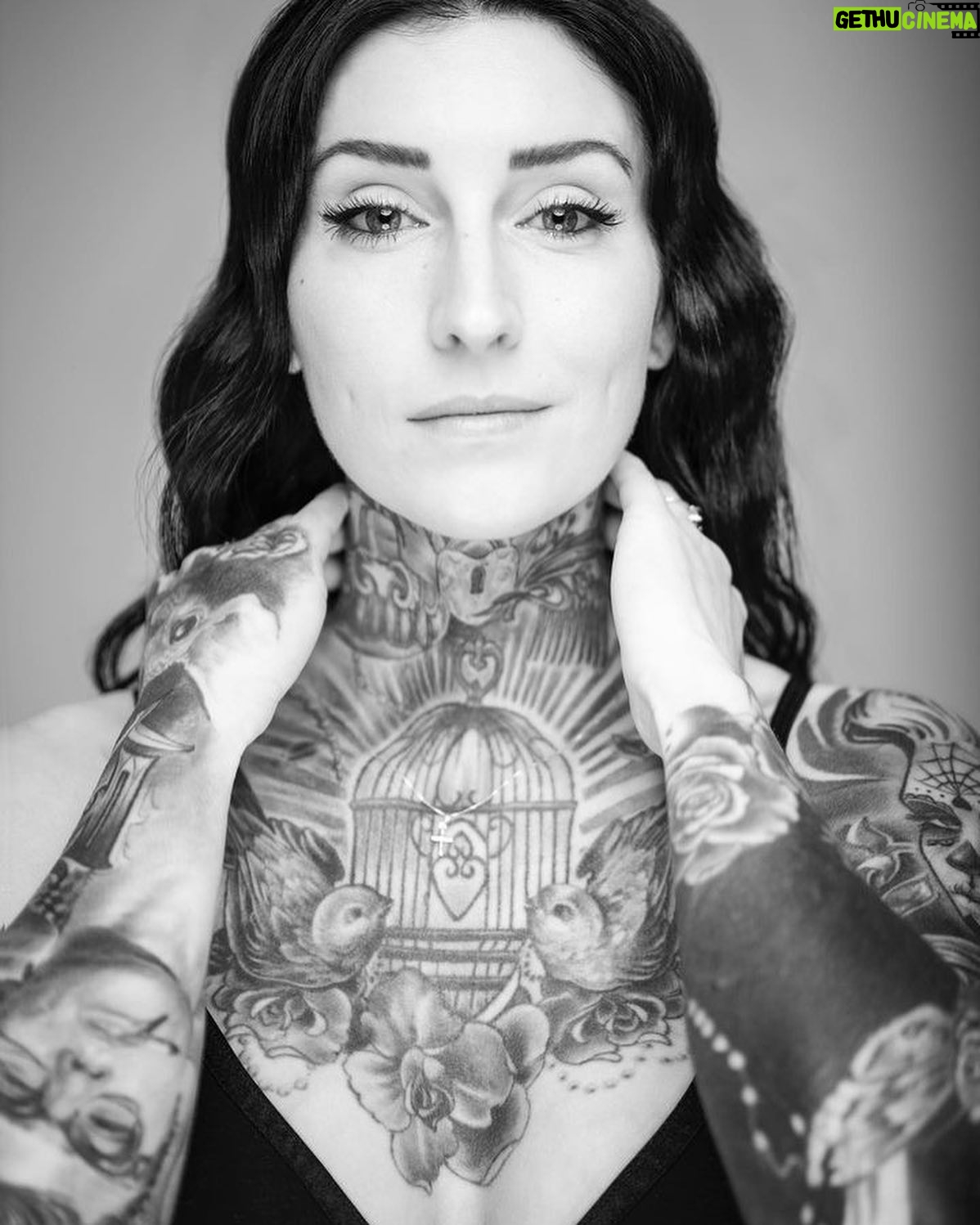 Kristina Bisson - 1K Likes -