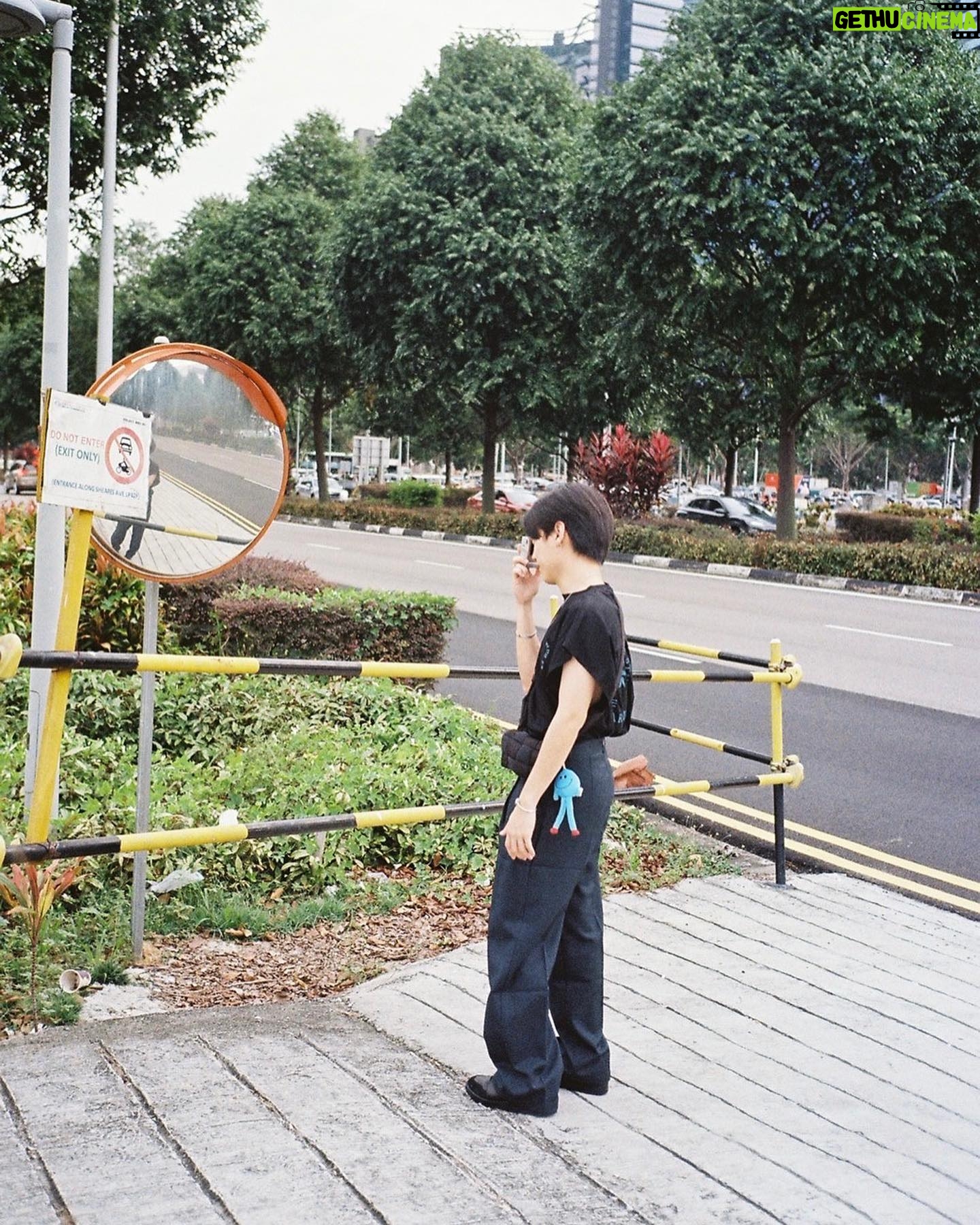 Krit Jeerapattananuwong - 199.1K Likes - ตาตี่ หรือ ตากุ้งยิง