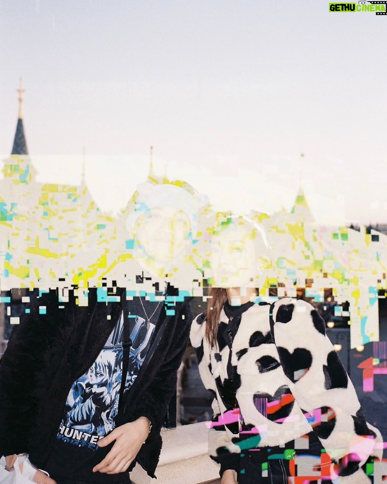 Krit Jeerapattananuwong - 156.5K Likes - รูปคู่รูปเดียวใน Disneyland
เสือกเป็นฟิล์มฟิลเตอร์ 555555555555555
@akirart.minilab ขอบคุณครับสำหรับฟิล์ม