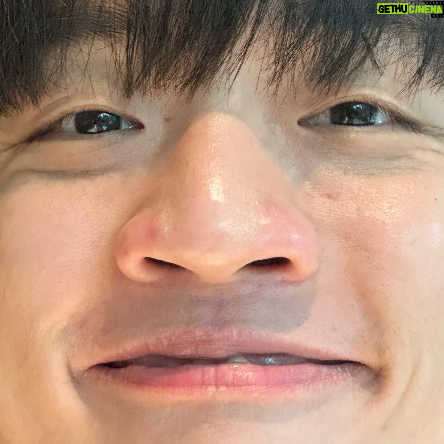 Krit Jeerapattananuwong - 182.6K Likes - 29